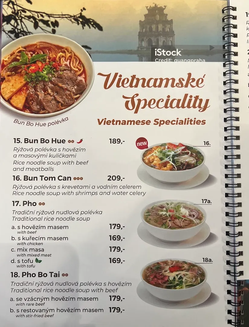 Kung pao — Pho U tří soudků — Restaurant in Prague 10-Vršovice