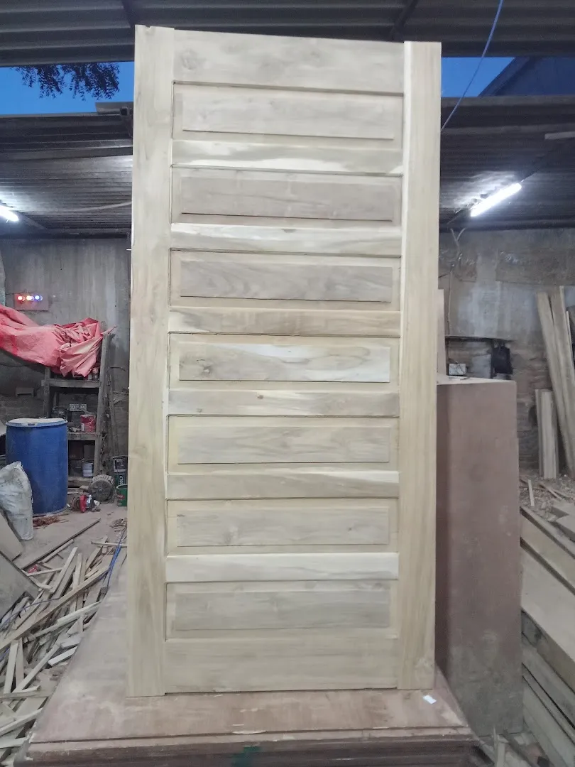Quality windows — KHAN TIMBER & PLYWOOD — Wood supplier in Kanpur