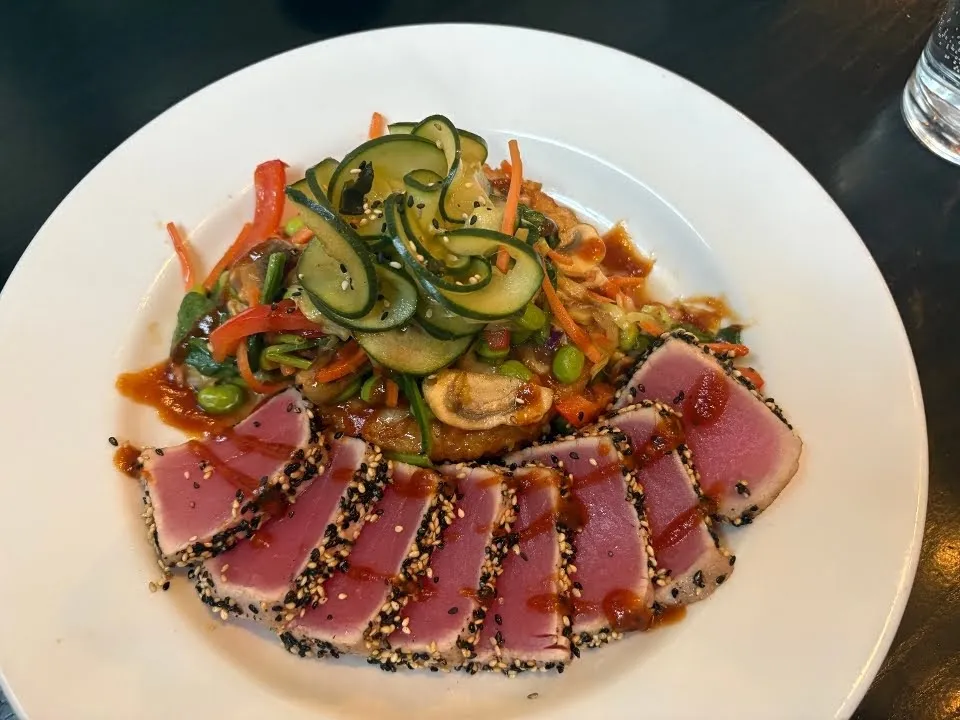 Fun Brunch Vibes — Smokin Fins - Arvada — Seafood restaurant in Arvada