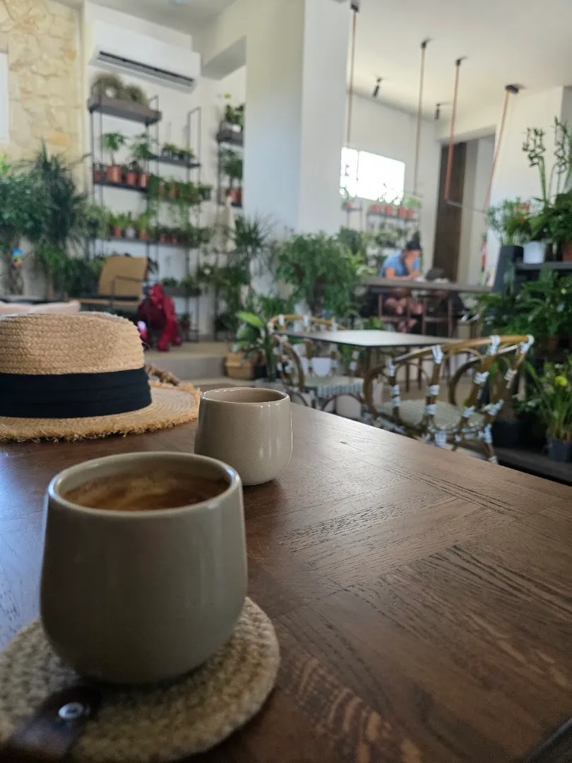 Verde cafe — Coffee shop in المرازقة (14)