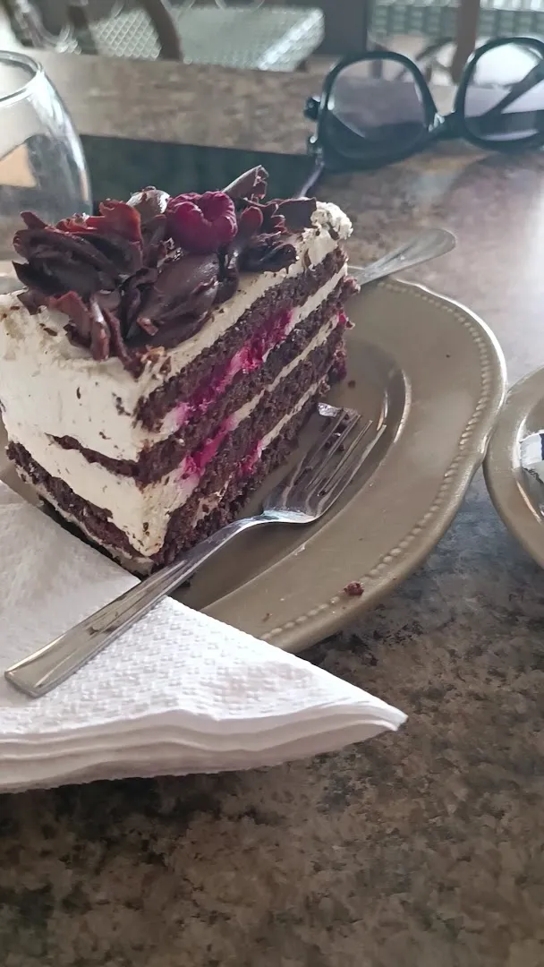 Cadre verdoyant — Verde cafe — Coffee shop in المرازقة