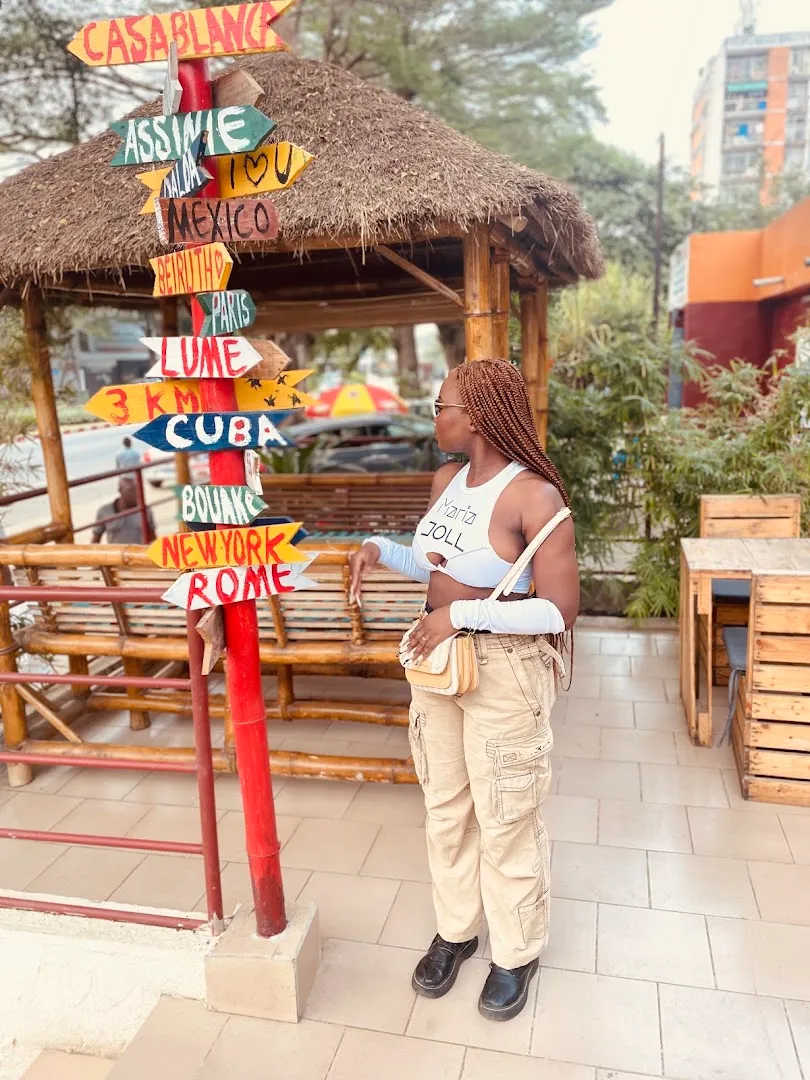 Poisson braisé Antika — Madame Antika — restaurant à Abidjan