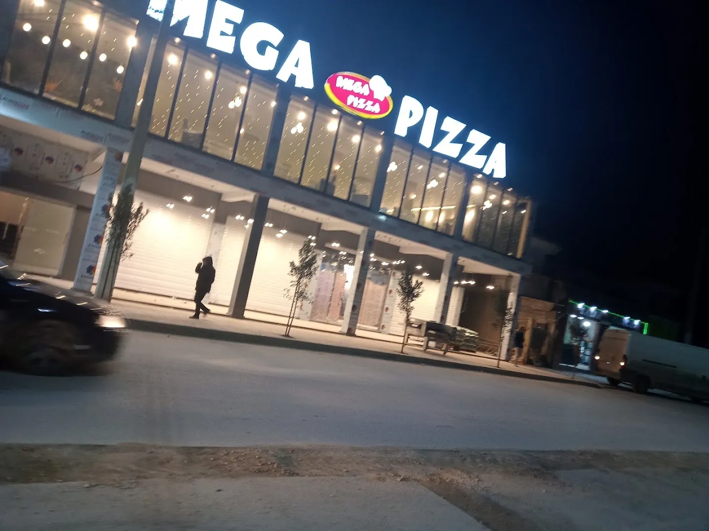 Crêpes Nutella — La Mega Pizza Chelghoum Laïd — Fast food restaurant in Chelghoum Laïd