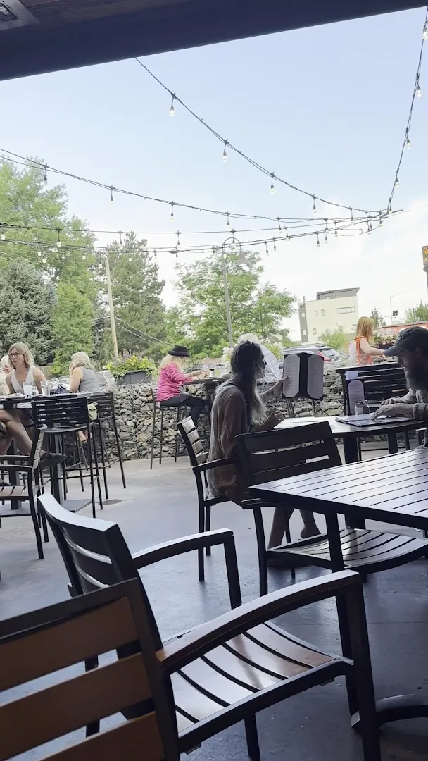 Abrusci's Fire & Vine — Italian restaurant in Lakewood (14)