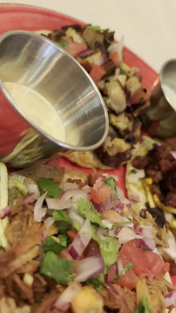 Nachos caseros — Matacruda - Cocina y Desmadre — restaurante mexicano en València