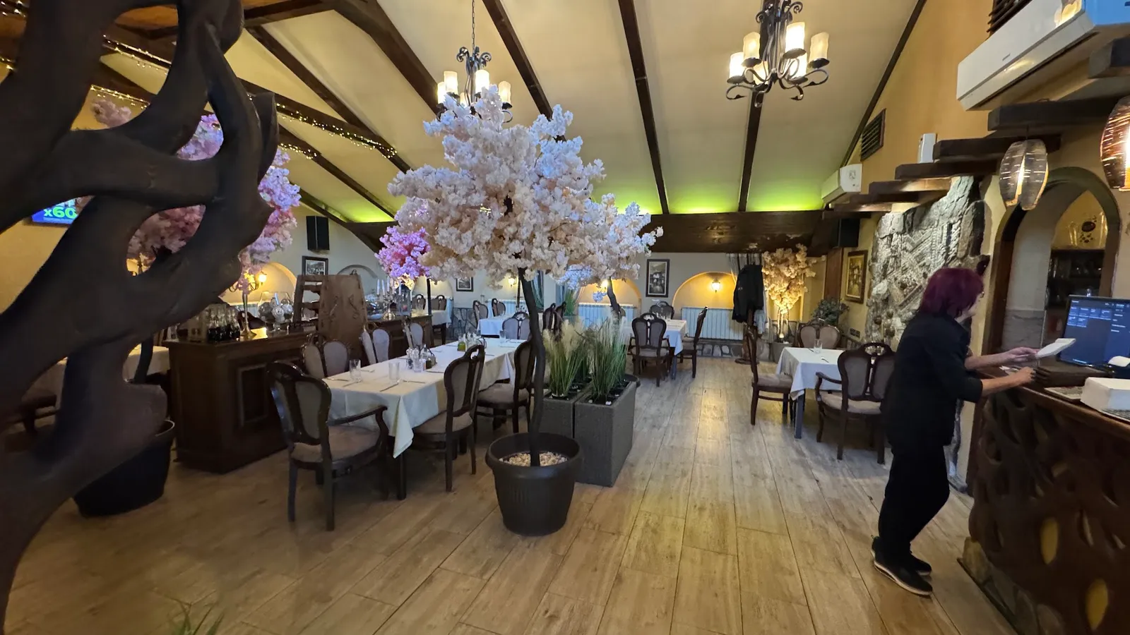 Традиционни български ястия — Ресторант “Манастира” — Restaurant in Pazardzhik