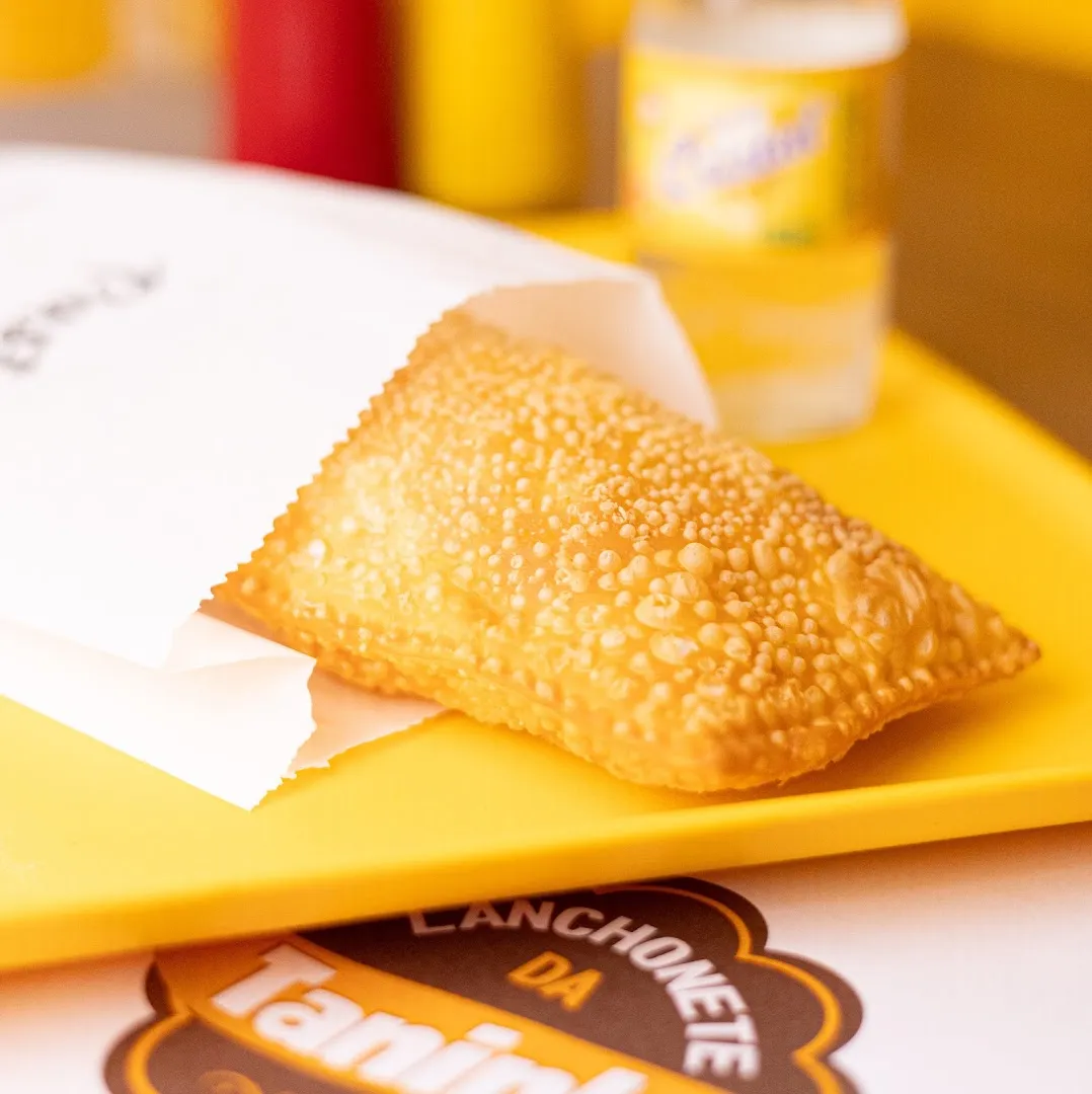 Coxinha — Lanchonete da Taninha — Snack bar in Bom Sucesso, Minas Gerais
