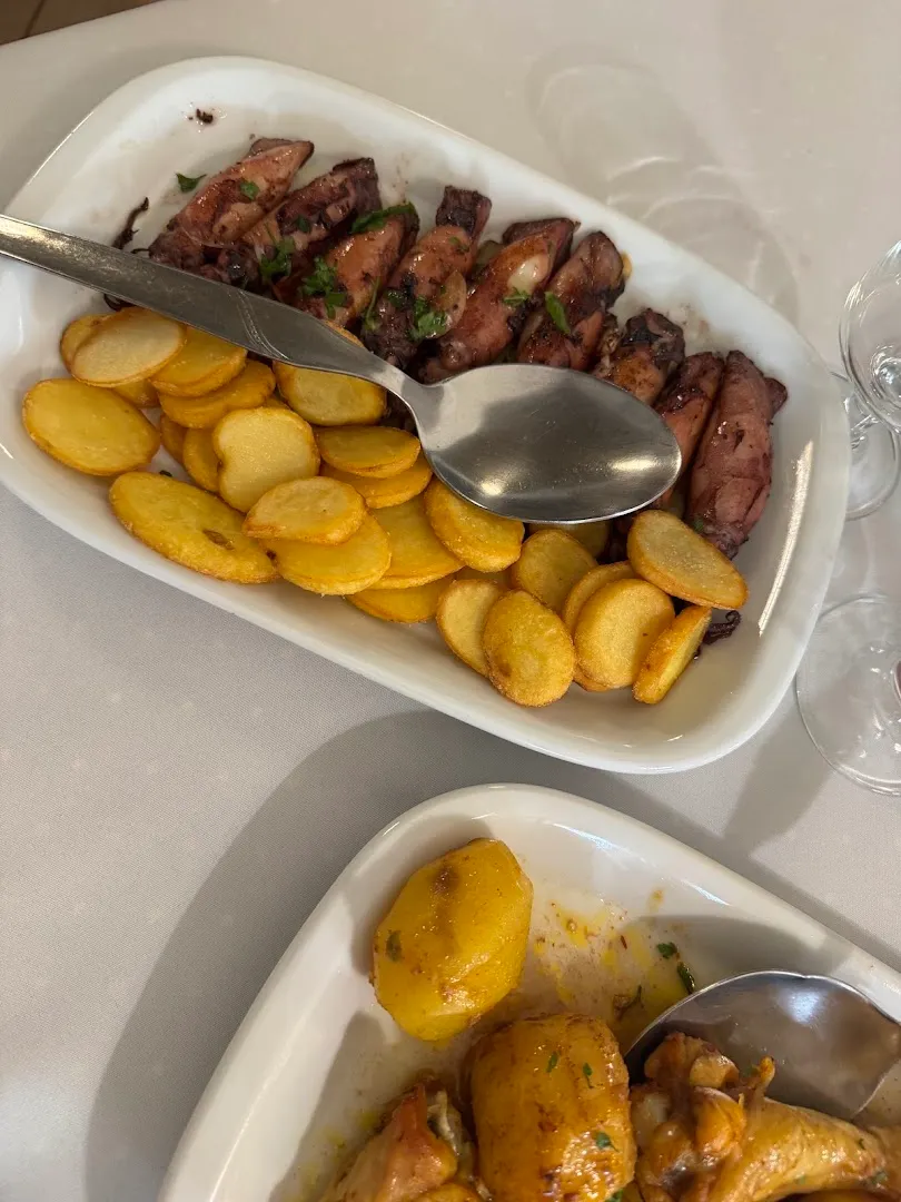 Sabores tradicionais — Restaurante 'Rosmaninho' — restaurante em Alte