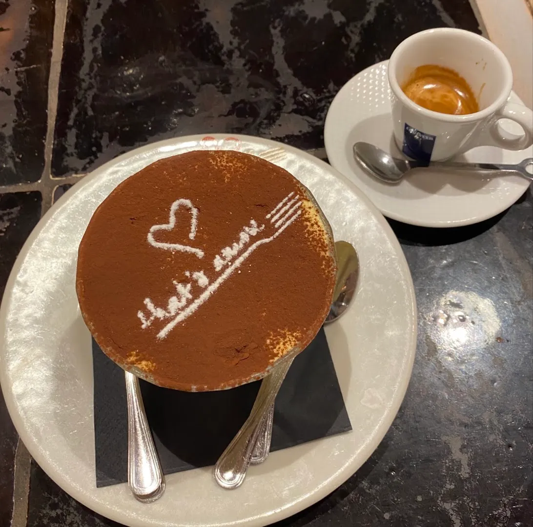 Heart shaped pizza — That's Amore Restaurant — Italian restaurant in Rome