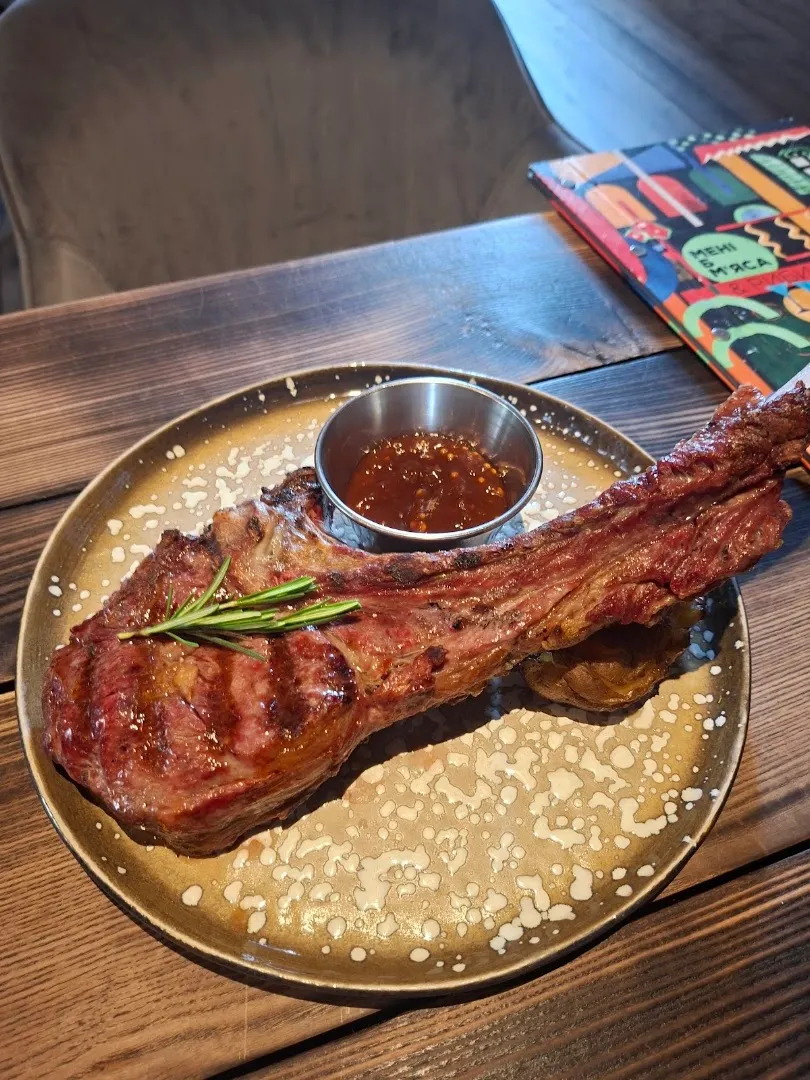 Large Portions — Мне бы мяса — Restaurant in Kharkiv